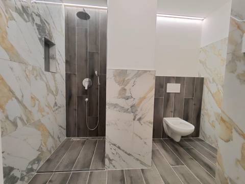   Na prenájom moderný 2-izbový byt v Rezidencii Majakovského, Lučenec