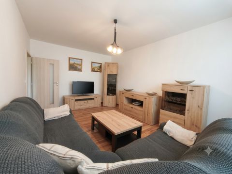  PRÍJEMNÝ 3-IZBOVÝ BYT S BALKÓNOM | 71 m² | LUČENEC –  A.G.L. SVOBODU