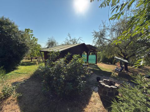  ? Predaj záhradkárskej chatky – Vinica, Lučenec – 20 000 €