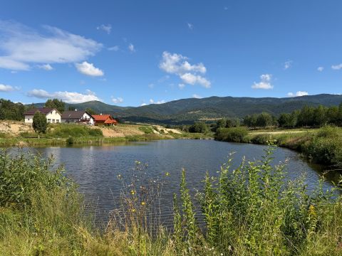  ATRAKTÍVNEJŠIA CENA! POZEMOK S PRÁVOPL.STAVEB.POVOLENÍM ELEKTRINA VODA